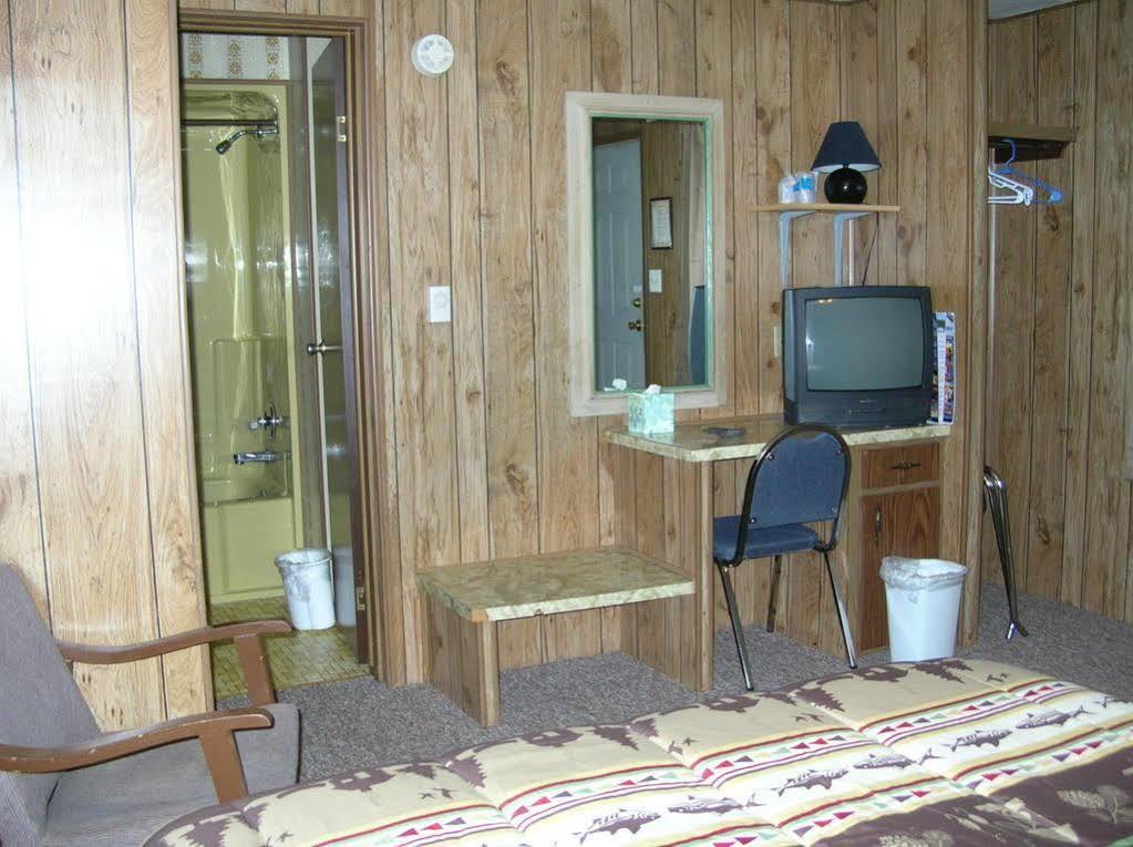 Little River Motel Saint Regis St. Regis Exterior foto